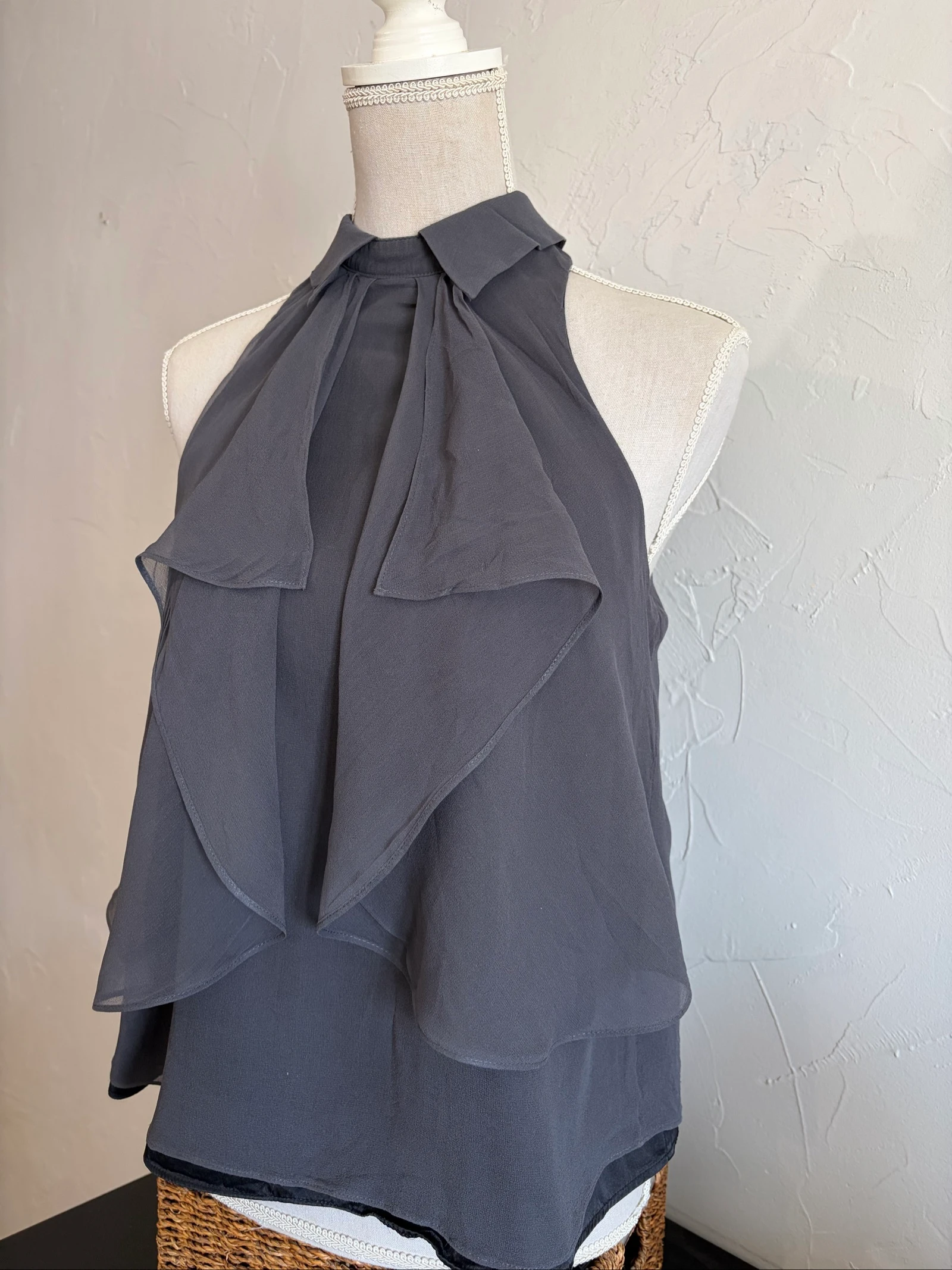 Blusa cinza de seda Kookai tamanho 36 – photo 2
